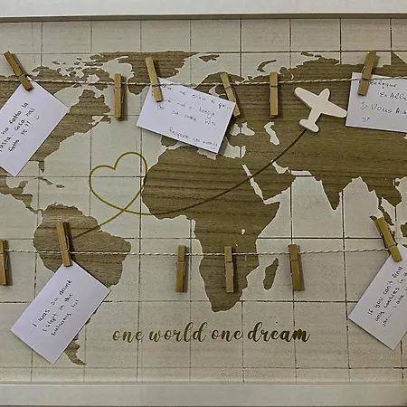 A Designed With Love, Enriched By Our Balcony Garden Appartamento *