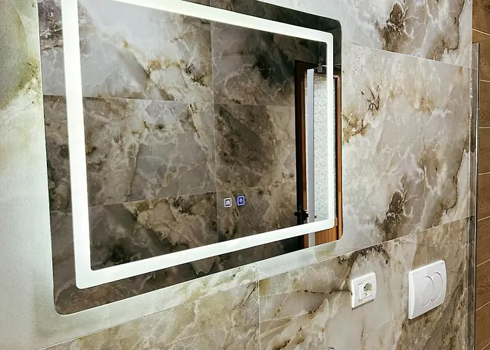 A Designed With Love, Enriched By Our Balcony Garden ティラナ